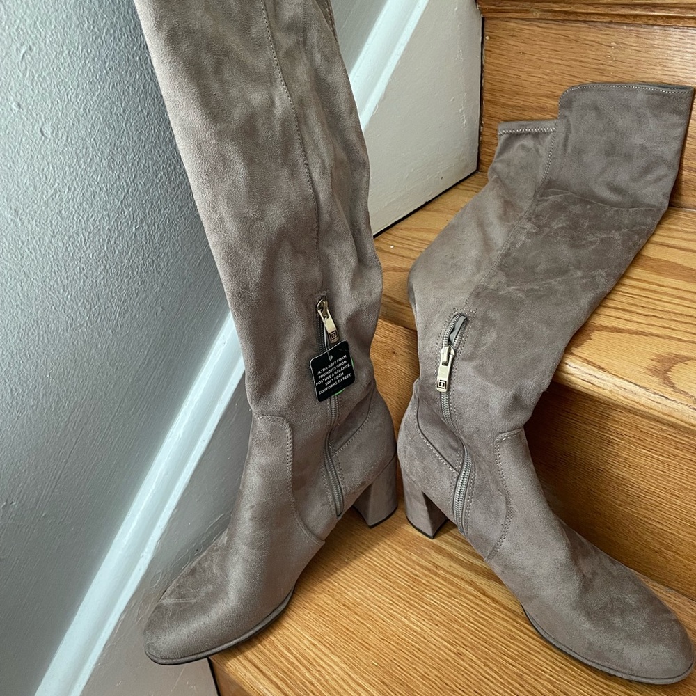 Liz Claiborne knee high faux suede boots